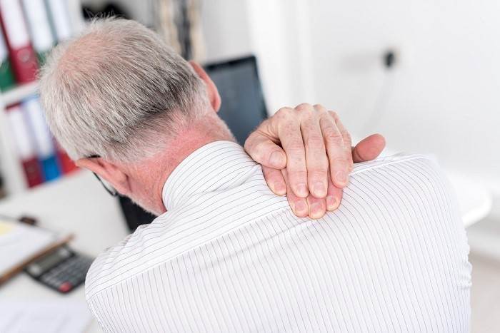 استراحت دادن گردن